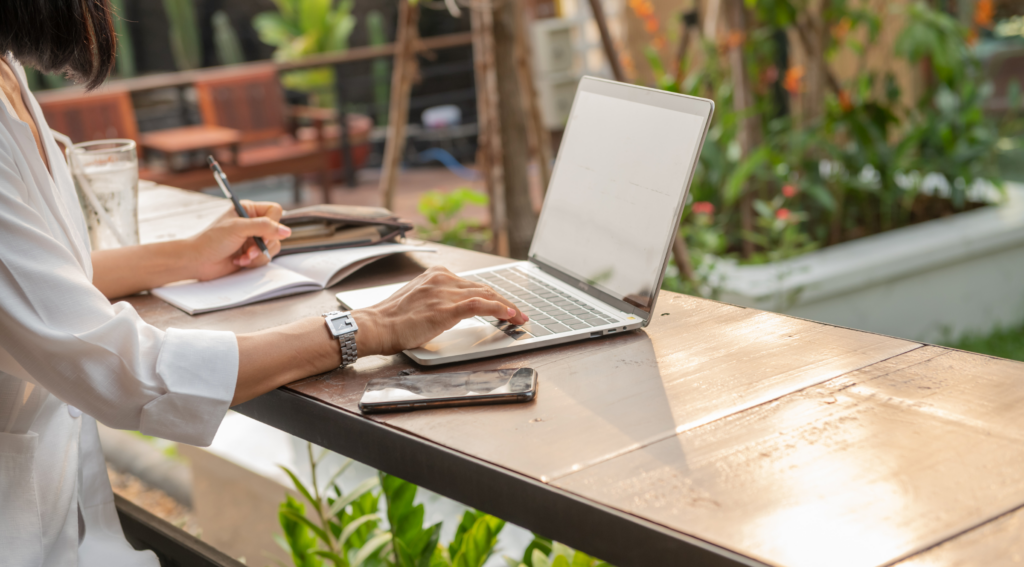 Bolt Insight - Side Hustle Culture